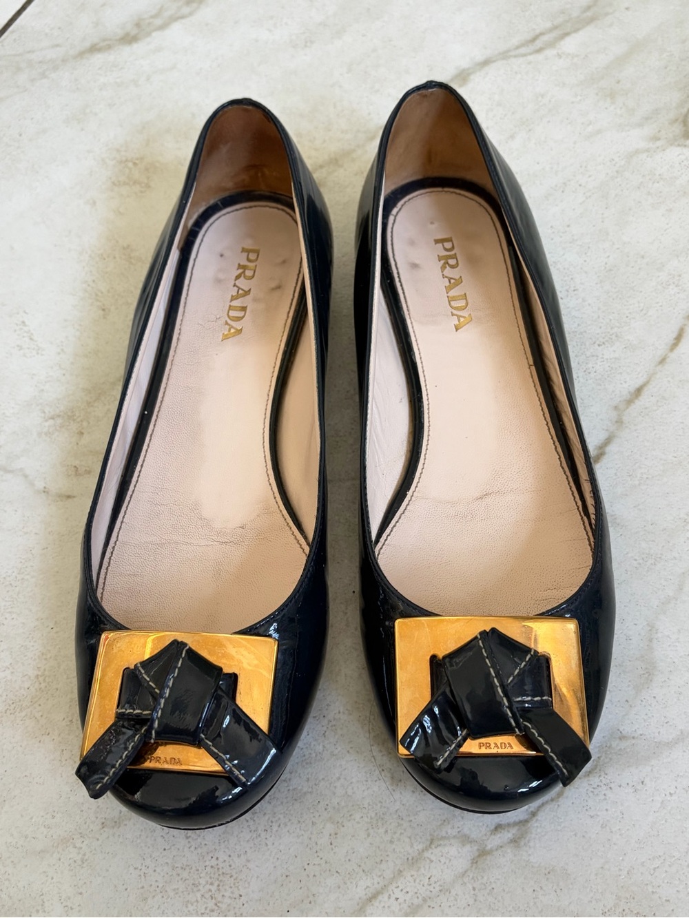 PRADA Deep Navy Blue Patent Leather Bow Ballet Flats Gold Buckle 38 (US 7)